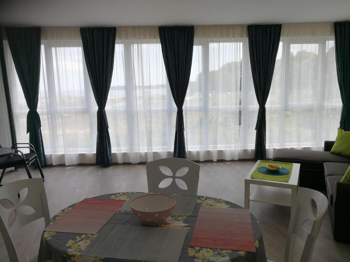 Donchevi Apartments Приморско Экстерьер фото