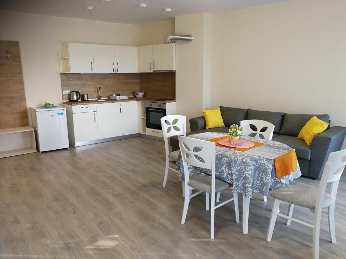 Donchevi Apartments Приморско Экстерьер фото