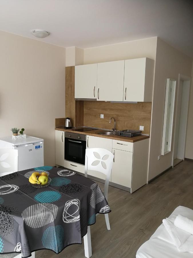 Donchevi Apartments Приморско Экстерьер фото
